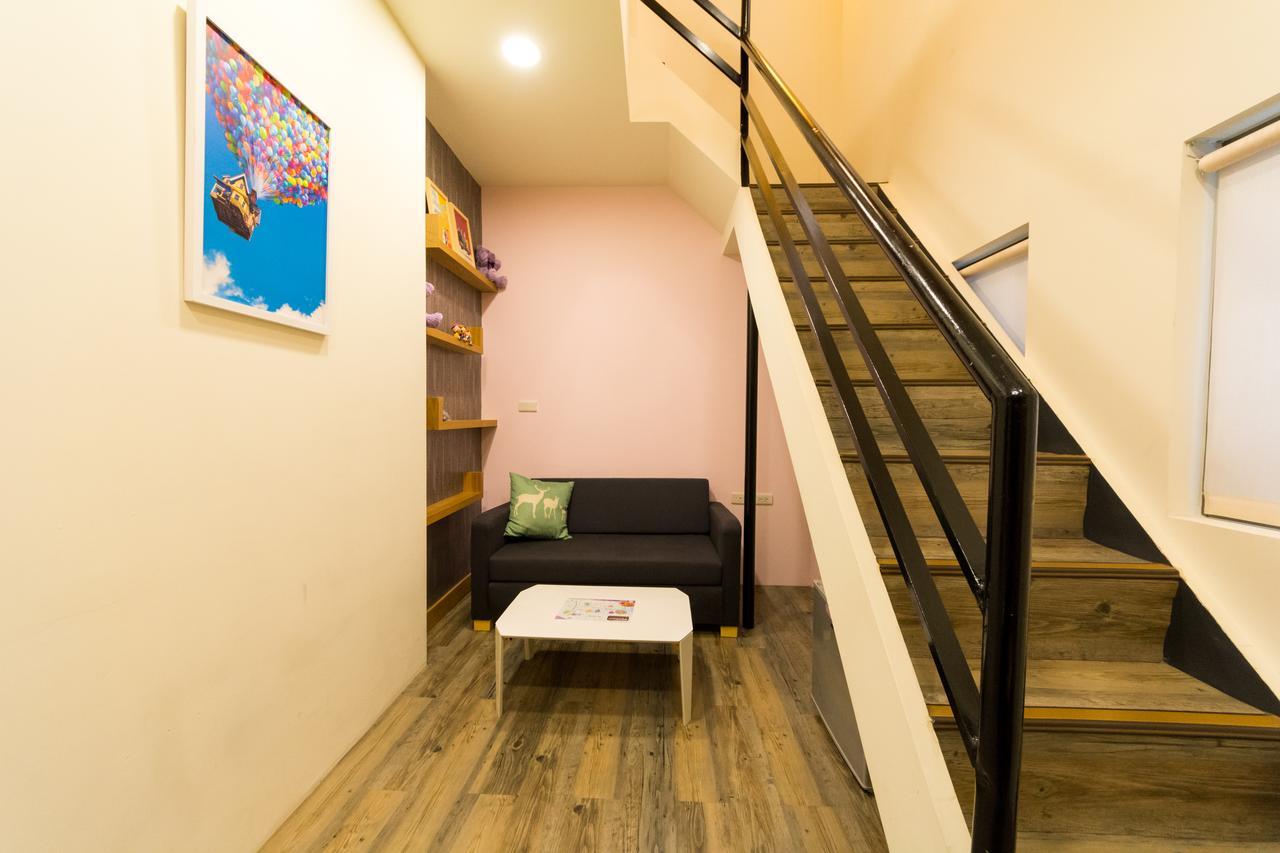 W Hostel Tainan Extérieur photo